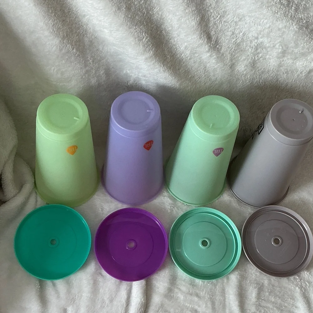 Colorful Party Cups Set TAL lot of 4 cups with lids may be color change